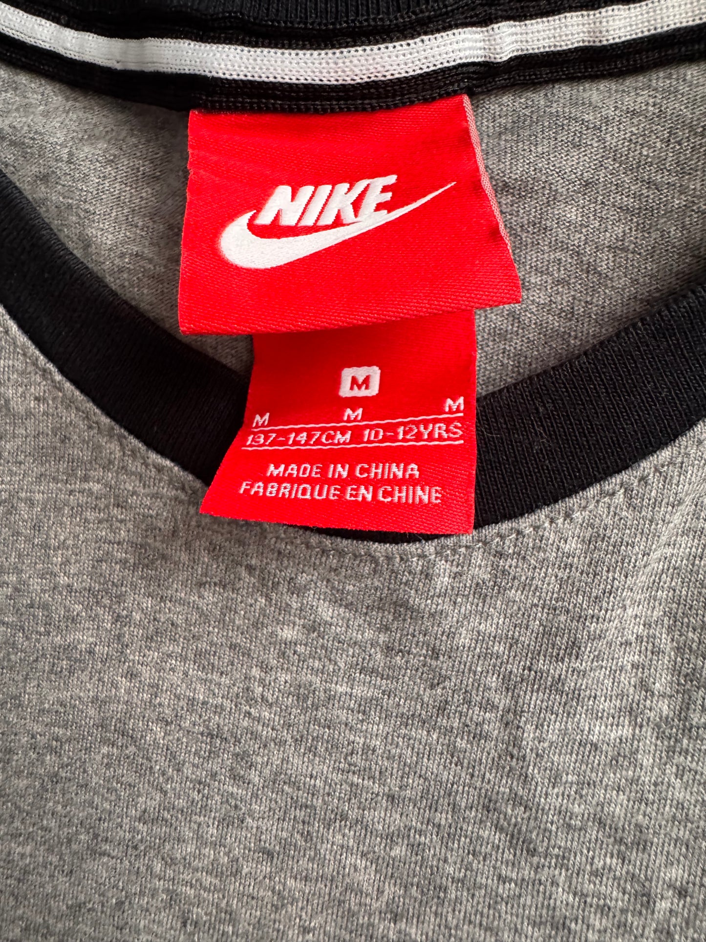 Nike Air – Дамска спортна блуза – Сив меланж и черно – Размер XS/S