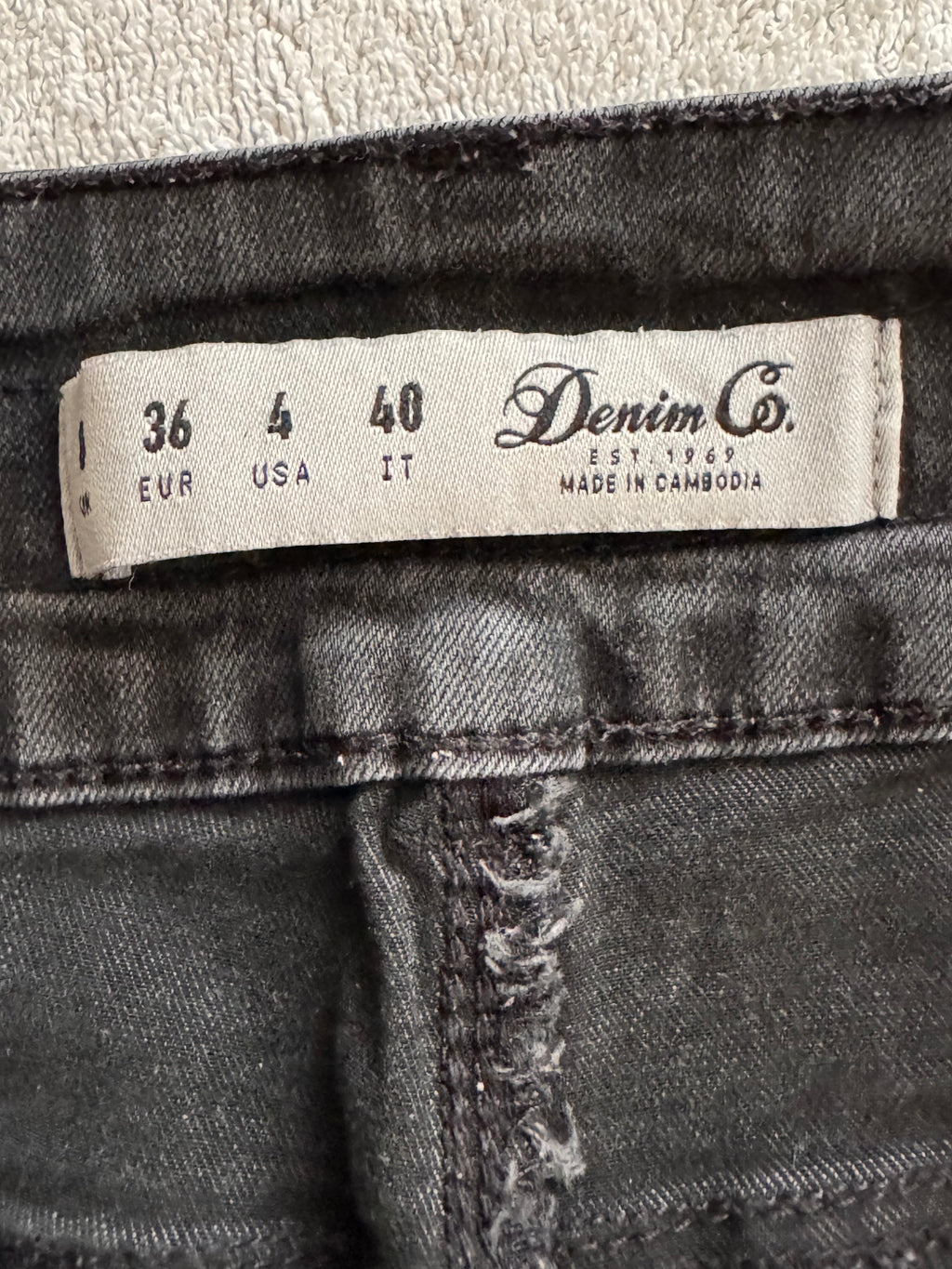 Denim Co. – Дамски дънки – Тъмносив деним – Размер 36