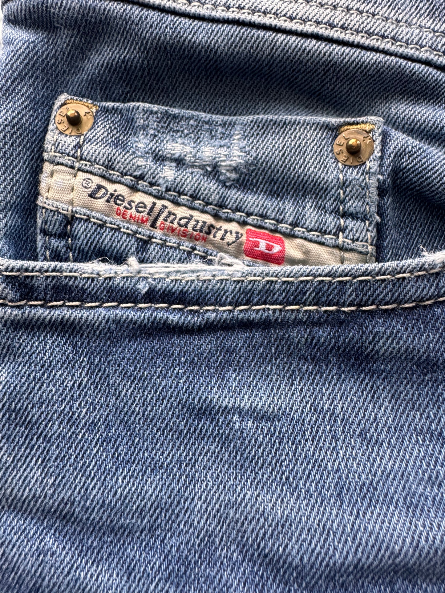 Diesel TEPPHAR мъжки дънки W33/L30 – slim carrot, distressed denim