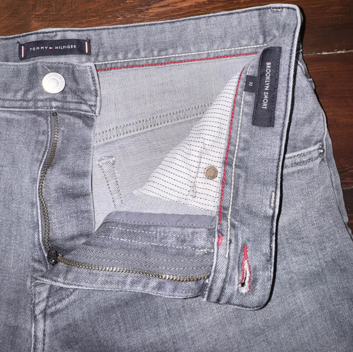 Tommy Hilfiger Brooklyn къси панталони – Сив деним, Размер 32