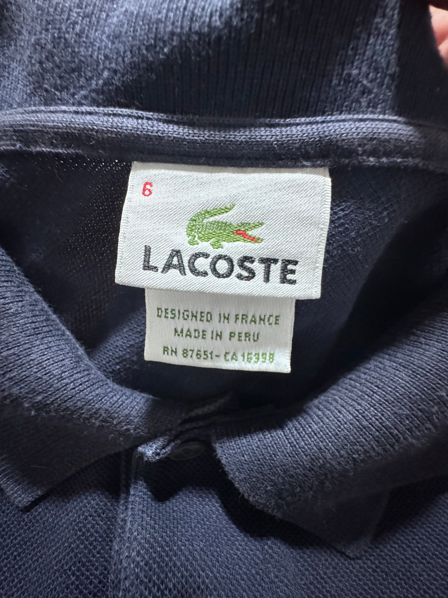 Lacoste Тъмносиньо Размер 6 / XL — Тениска с Лого Крокодил