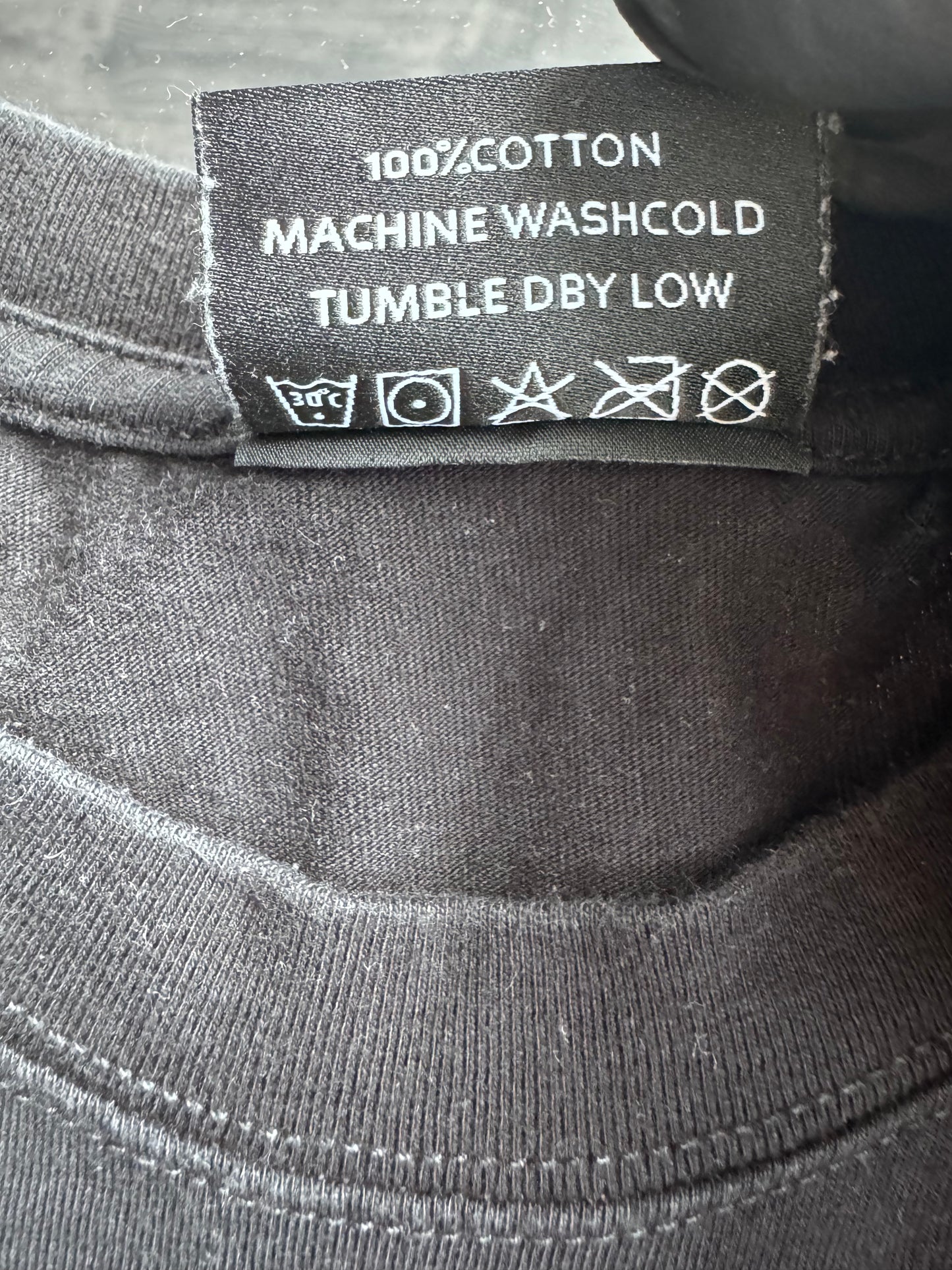 Stussy тениска черна – голямо графити лого, размер L