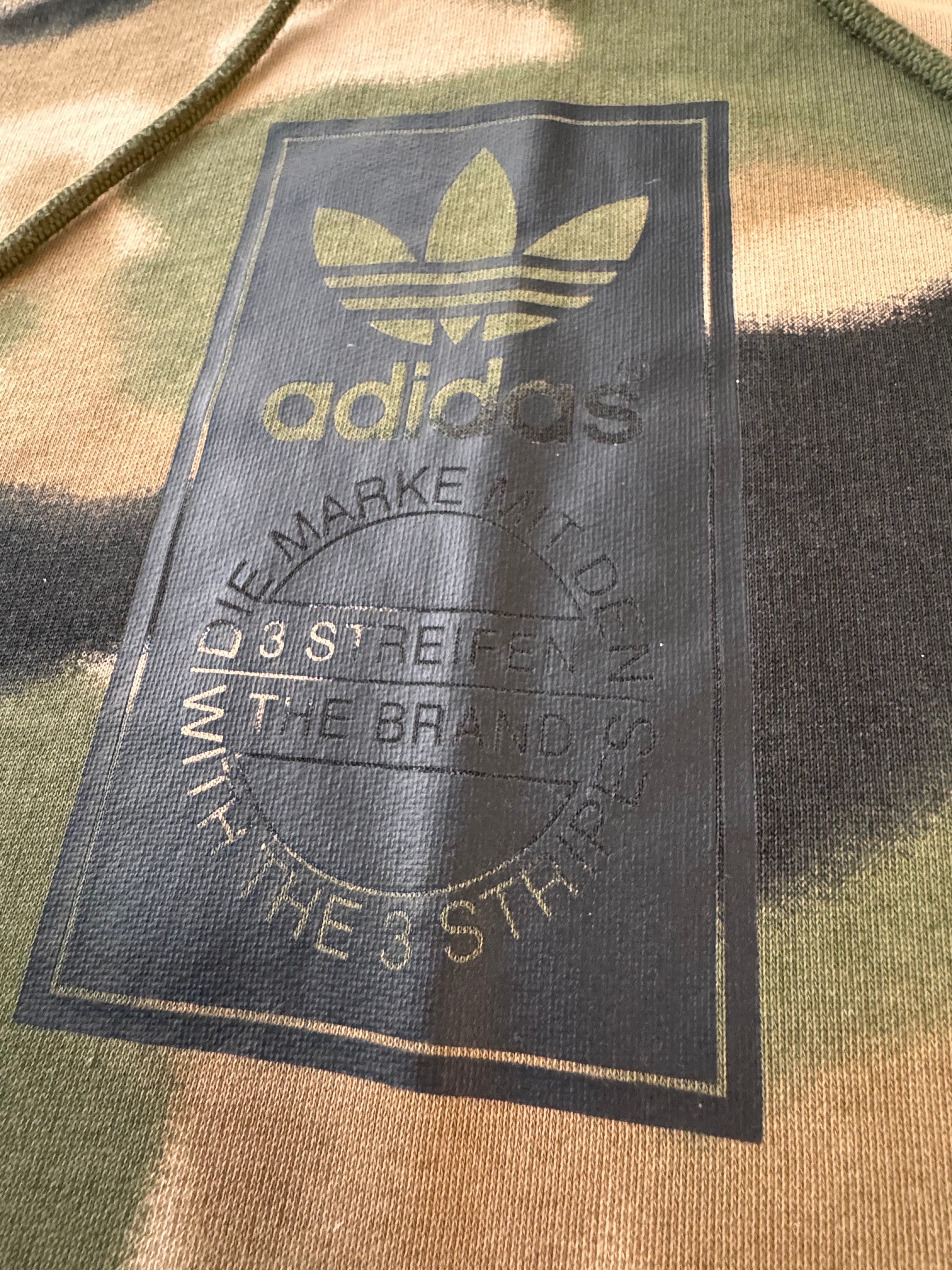 ADIDAS Суитшърт Камуфлаж